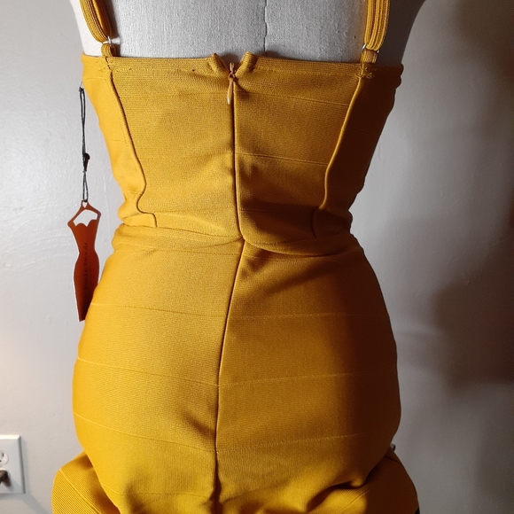 Haute Monde Dress - Picture 7 of 10